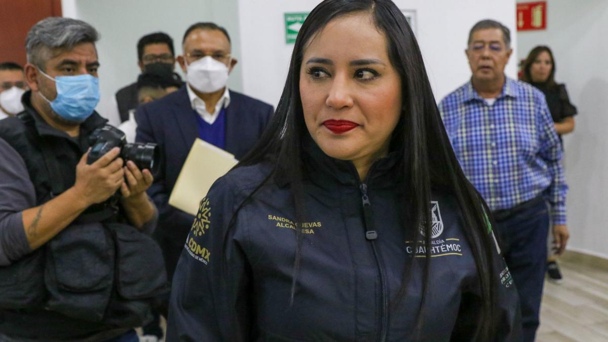 Juez absuelve a Sandra Cuevas de caso de abuso de autoridad contra policías