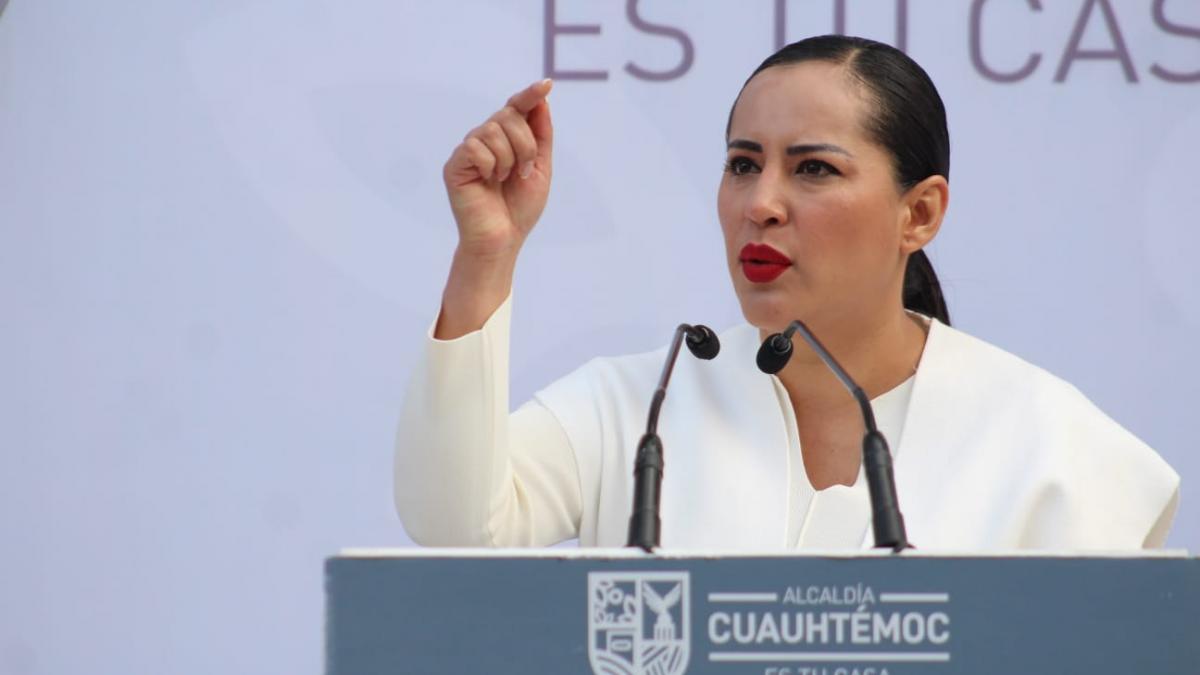 Buscan que Sandra Cuevas comparezca ante Congreso