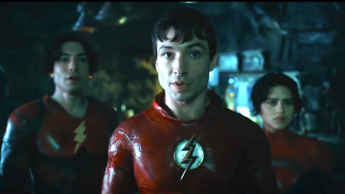 Ezra Miller se fuga de la ley, tras acusaciones de acosar a menores