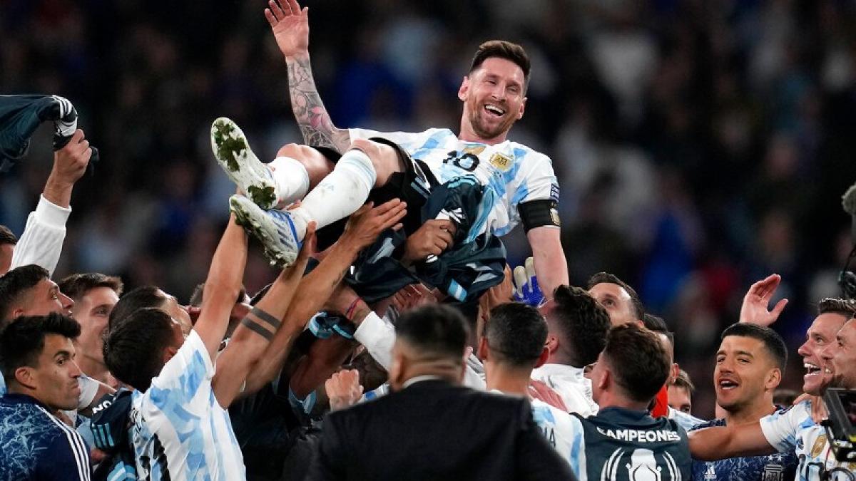 MESSI: El mundo del futbol se rinde al argentino por su cumpleaños 35