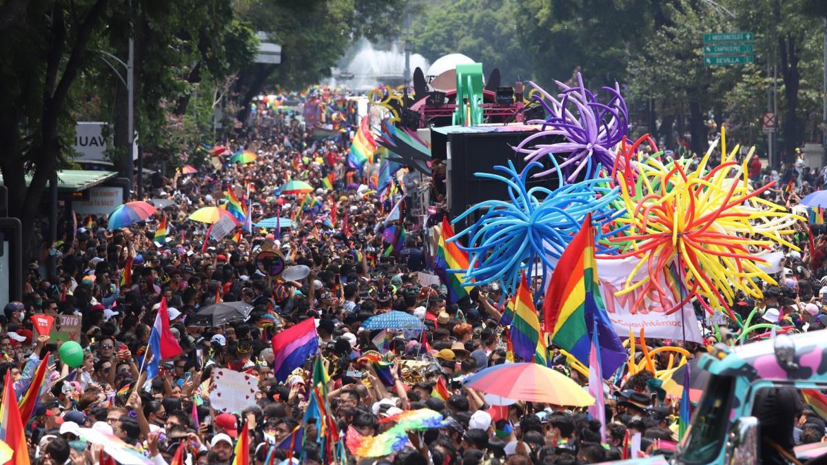 Sheinbaum: Se registraron 250 mil asistentes en la Marcha LGBT+