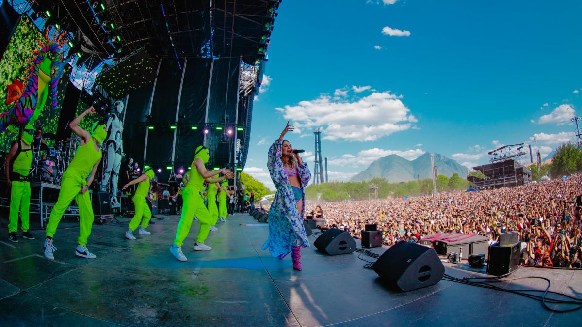 Belinda canta "Sapito" en el Machaca Fest y estremece a todo México (VIDEO)