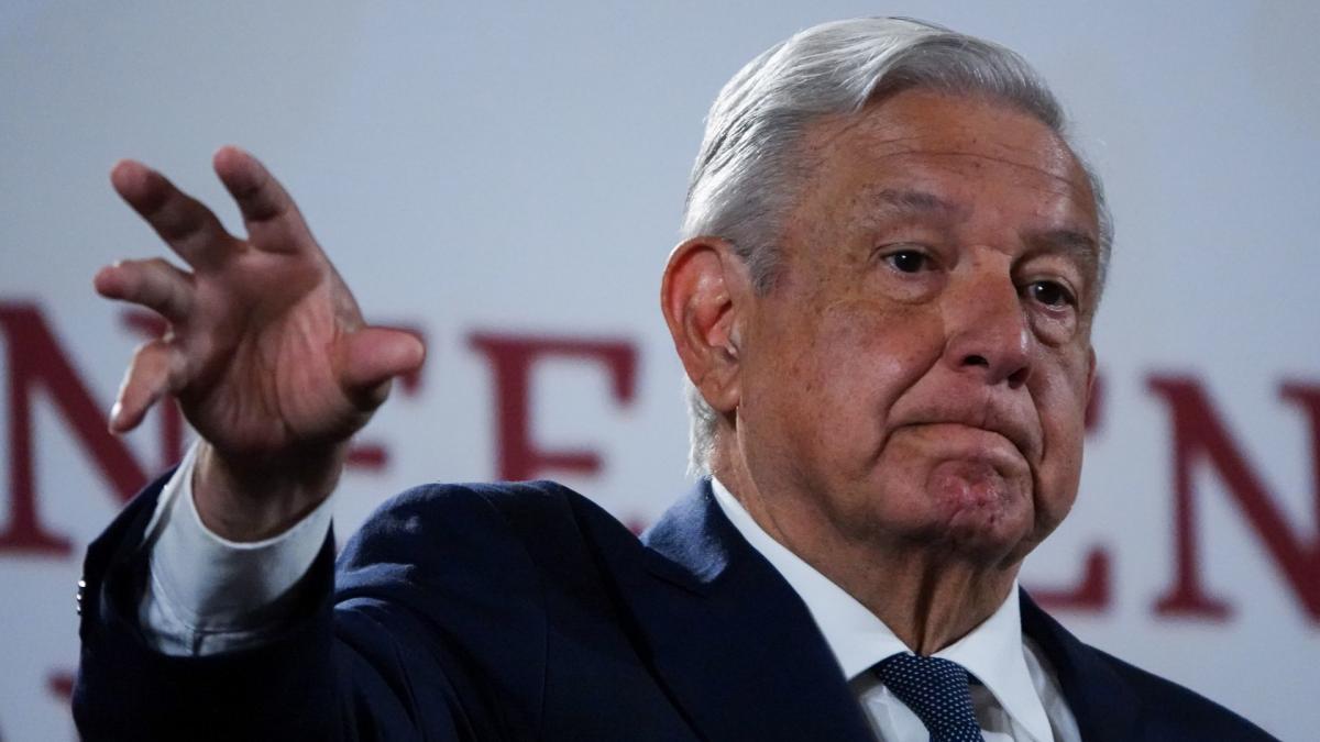 AMLO acusa colusión entre "El Chueco" y autoridades; pide investigar a fondo el asesinato de jesuitas