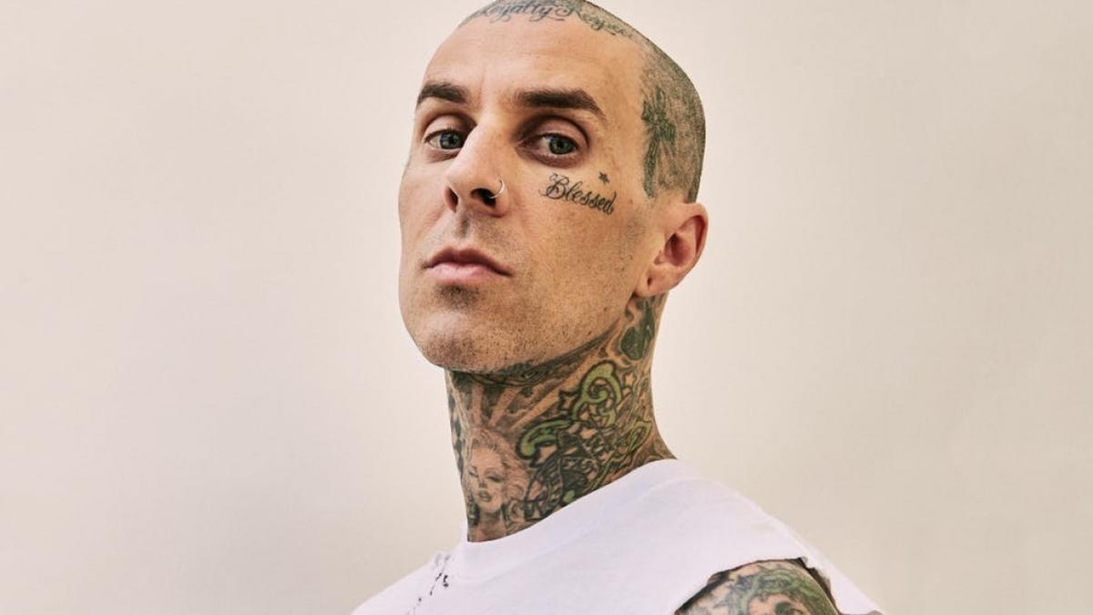 Revelan padecimiento por el que Travis Barker fue hospitalizado de emergencia