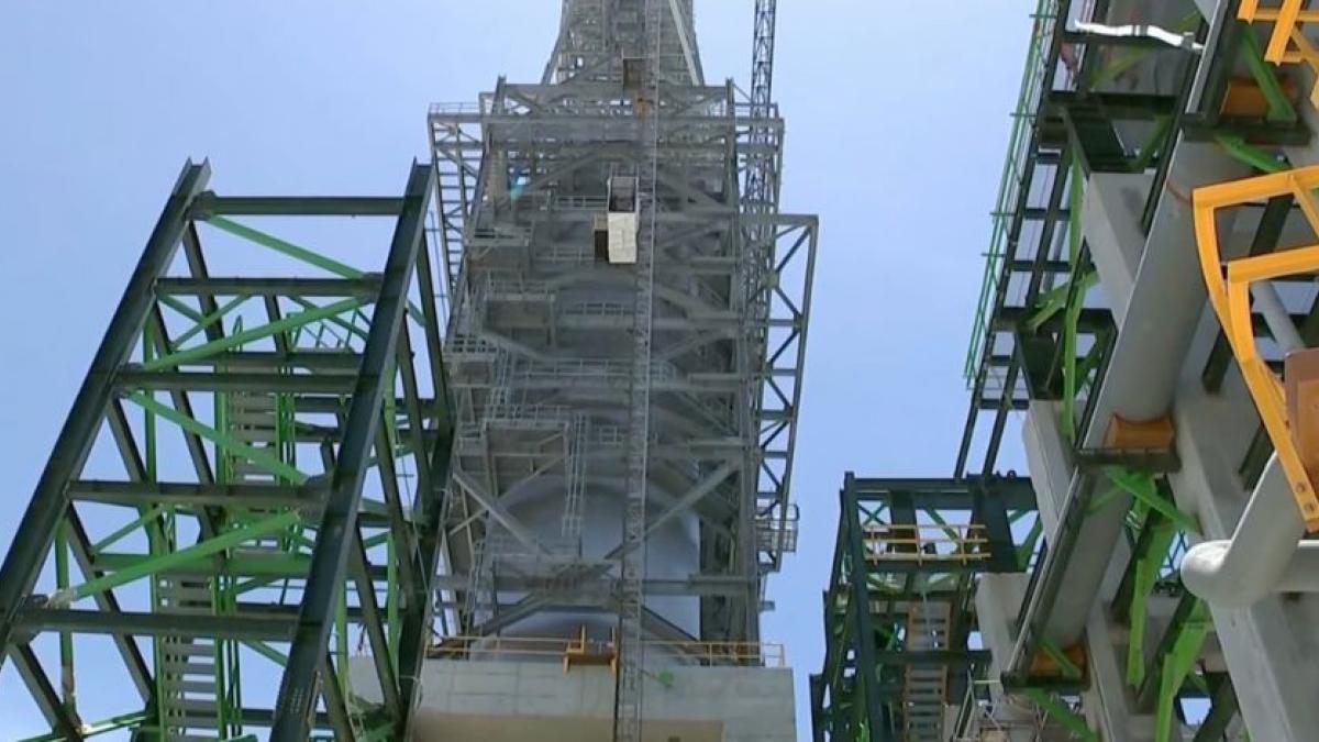 Refinería de Dos Bocas "no produce una gota de gasolina", acusa PRD montaje en inauguración