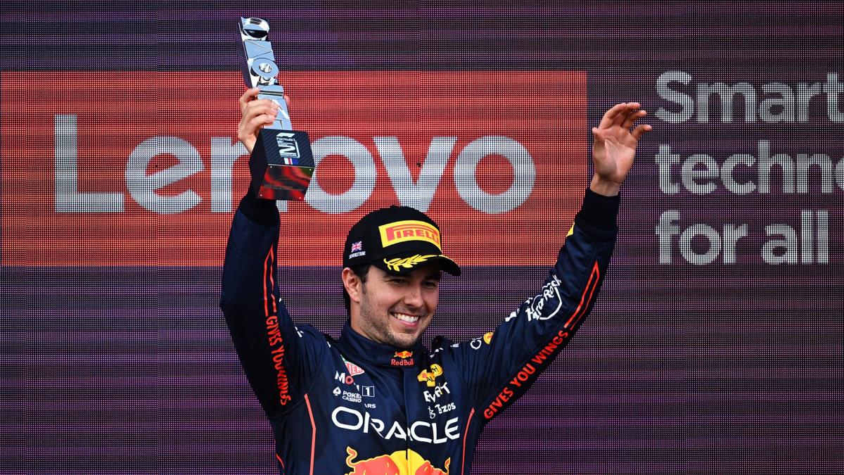 F1: Checo Pérez pudo haber llegado antes a Red Bull, revela Helmut Marko