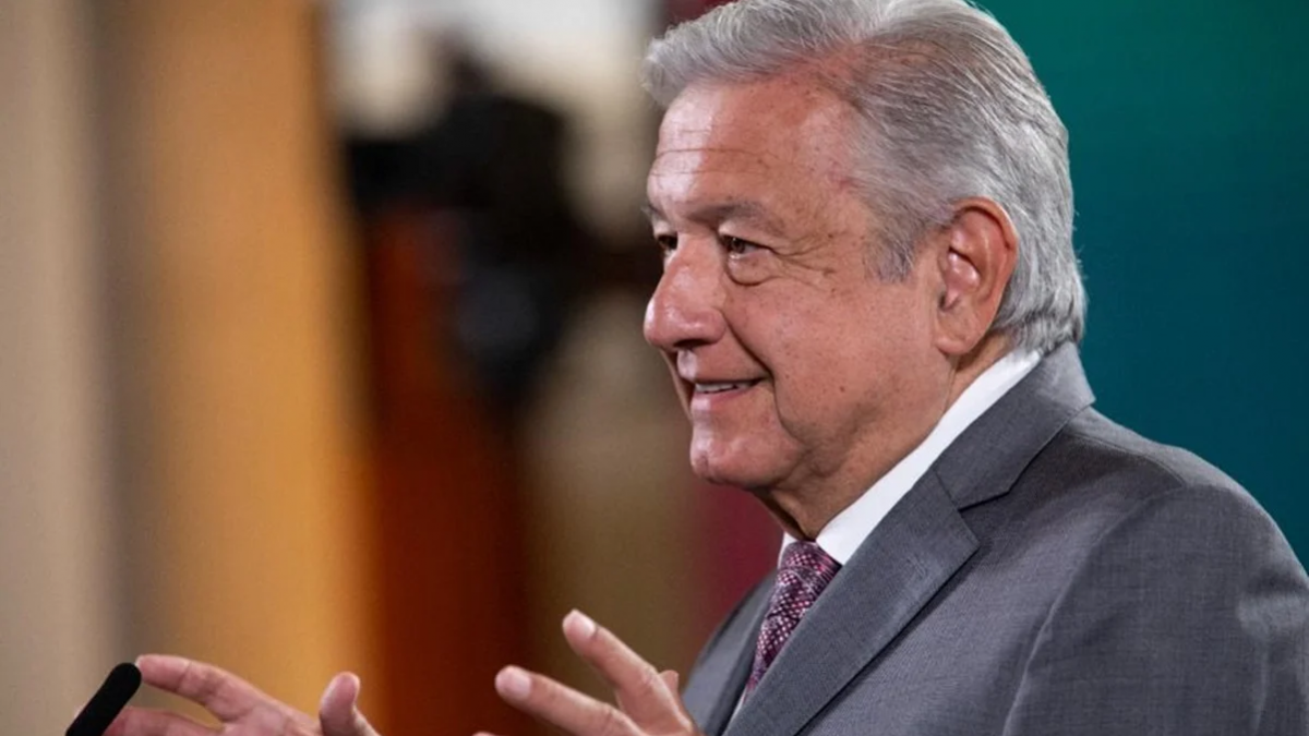 AMLO niega confrontación con iglesias