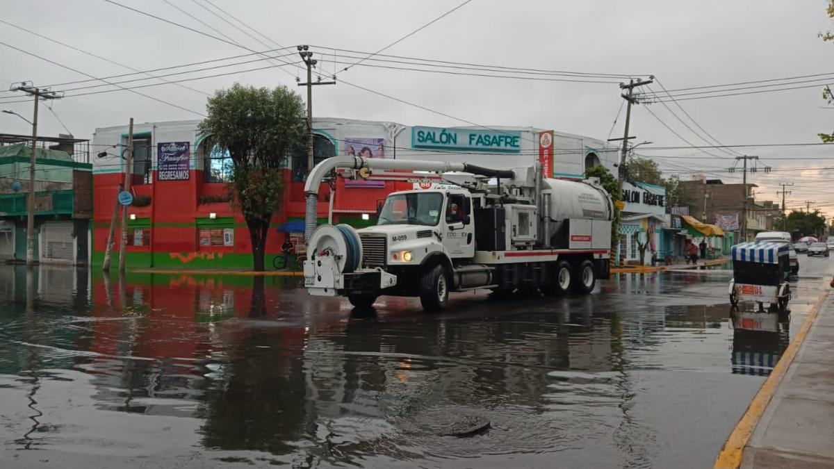 Intensas lluvias azotan a municipios del Edomex