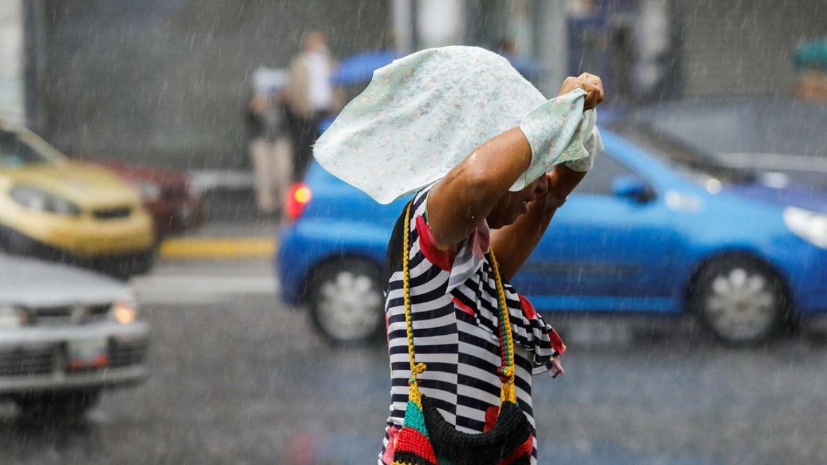 Activan Alerta Amarilla por lluvias fuertes en 8 alcaldías de la CDMX