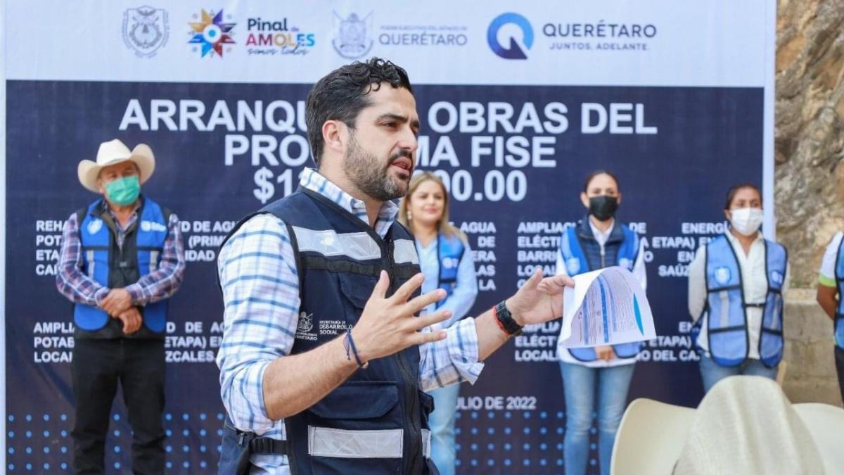 Entrega Mauricio Kuri obras por 234 mdp, a través de titular de SEDESOQ