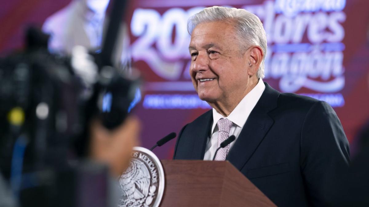 Reconocimiento a militares que murieron durante la "guerra sucia" puede revisarse: AMLO