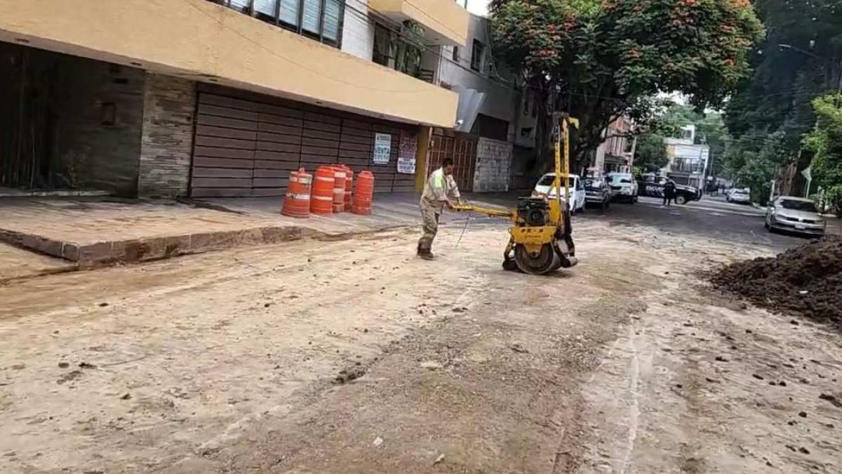 Reparan socavón en la colonia Del Carmen, en la alcaldía Coyoacán