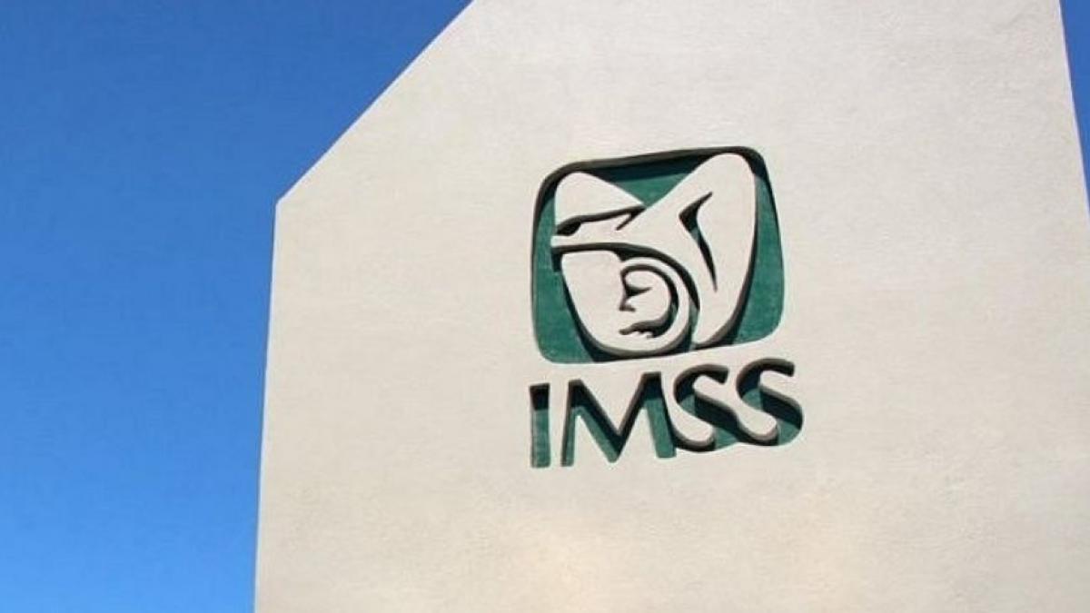 Incidente en La Raza fue por trabajadora que se negó a cumplir protocolo de revisión, asegura IMSS