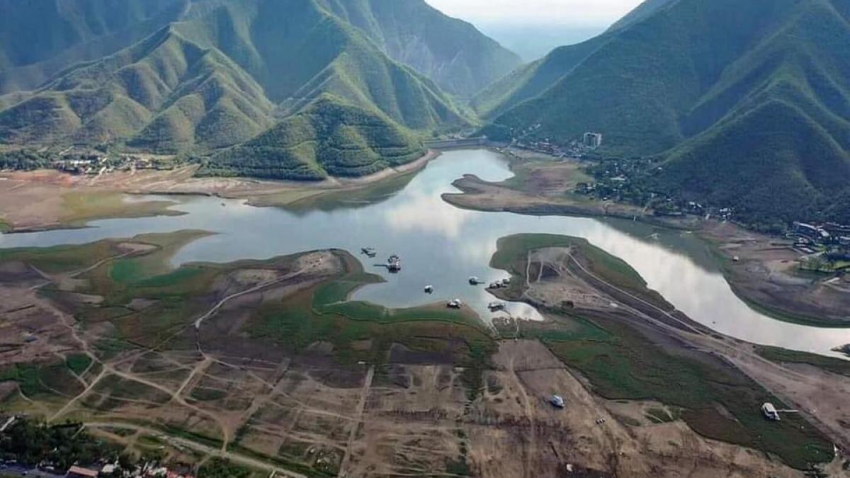 Se forma figura de ave fénix en presa La Boca, Nuevo León; FOTO se viraliza