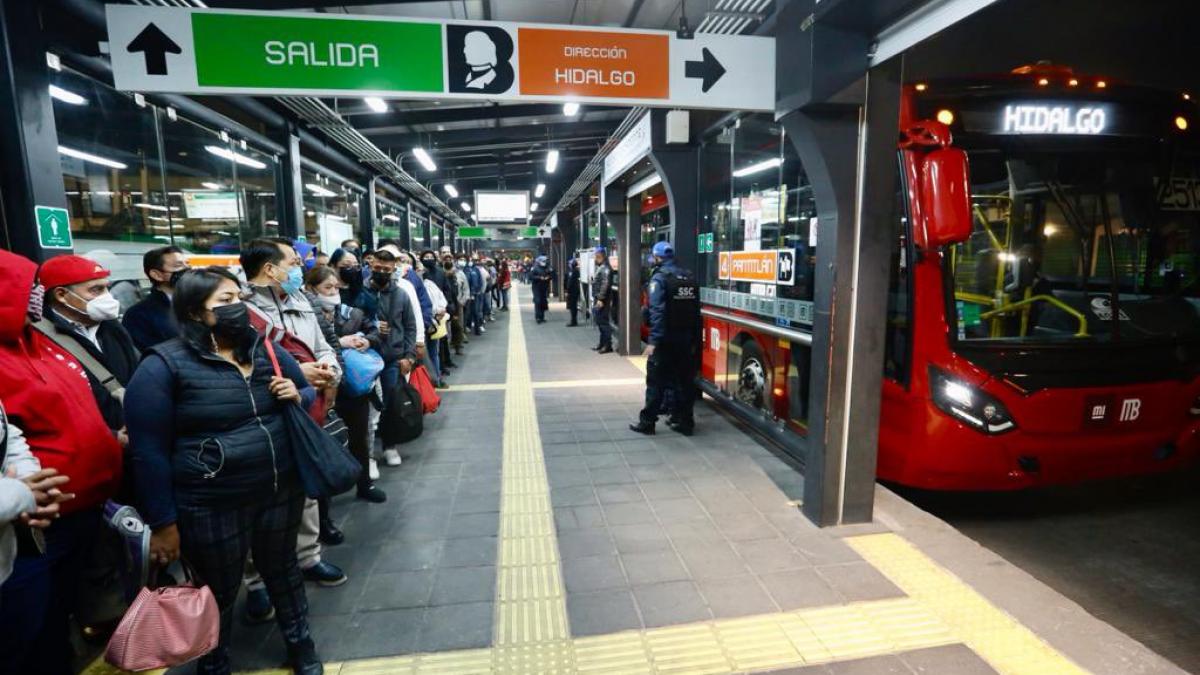 Cierre de L1 del Metro: Se registra gran afluencia en Pantitlán y San Lázaro