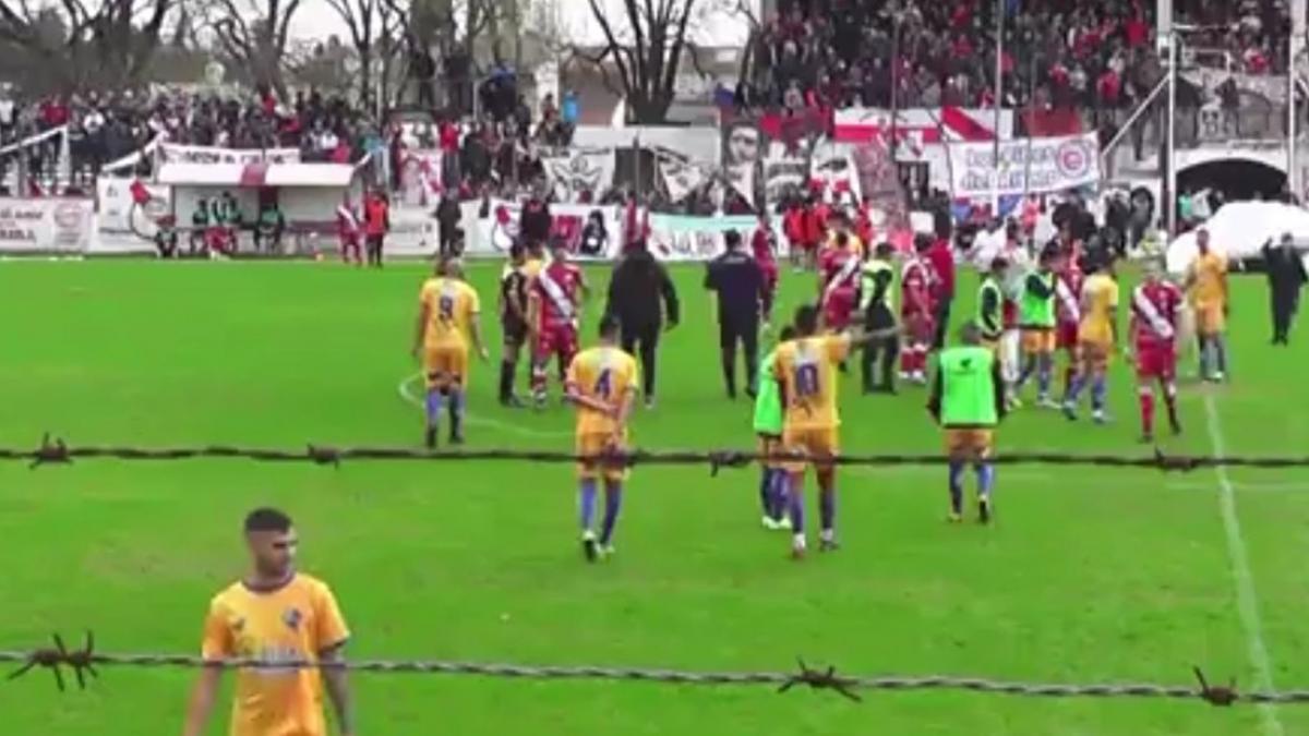 VIDEO: ¡Inaudito! Balacera en un estadio en Argentina deja un muerto y por lo menos 20 heridos