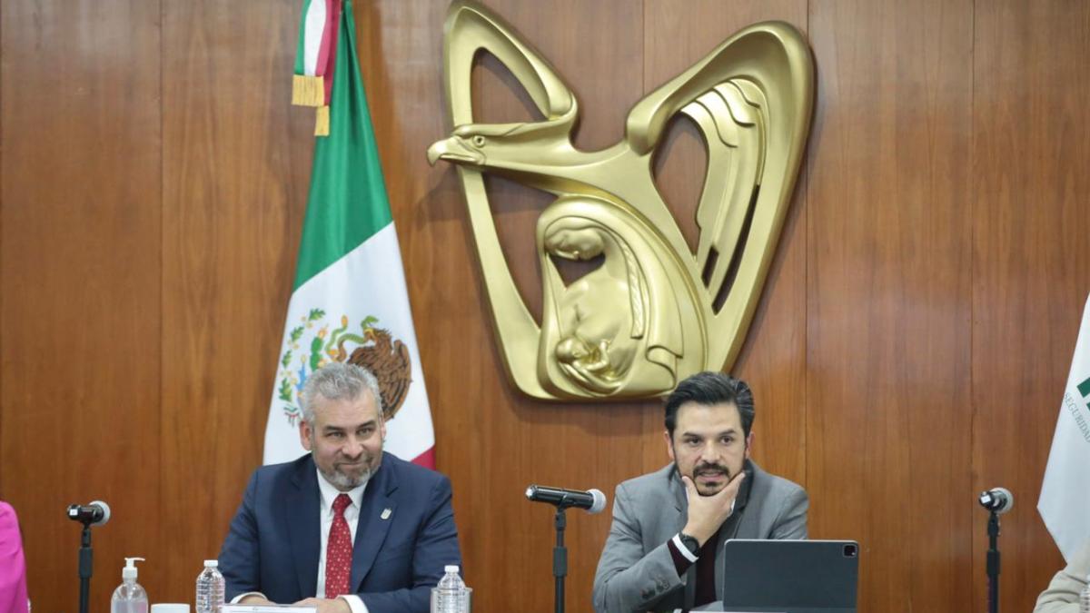 Bedolla y Zoé Robledo dan seguimiento a traslado de oficinas del IMSS a Morelia