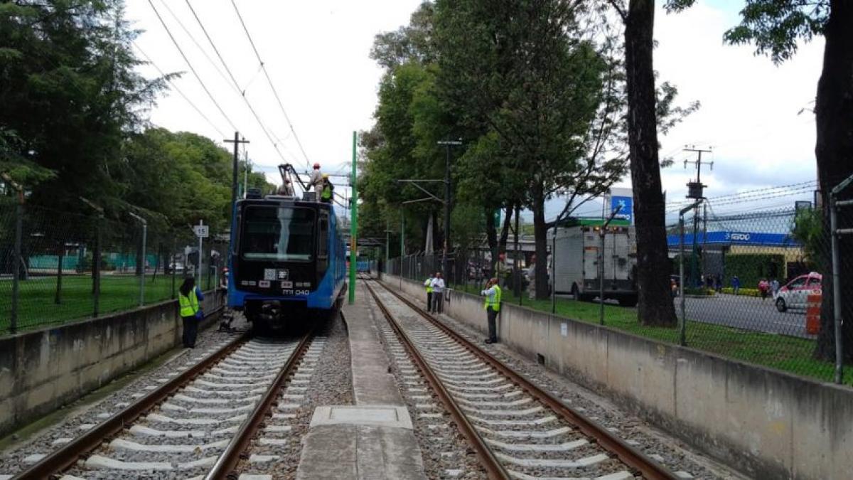 Tren ligero de CDMX reanuda su servicio tras suspensión de 3 horas