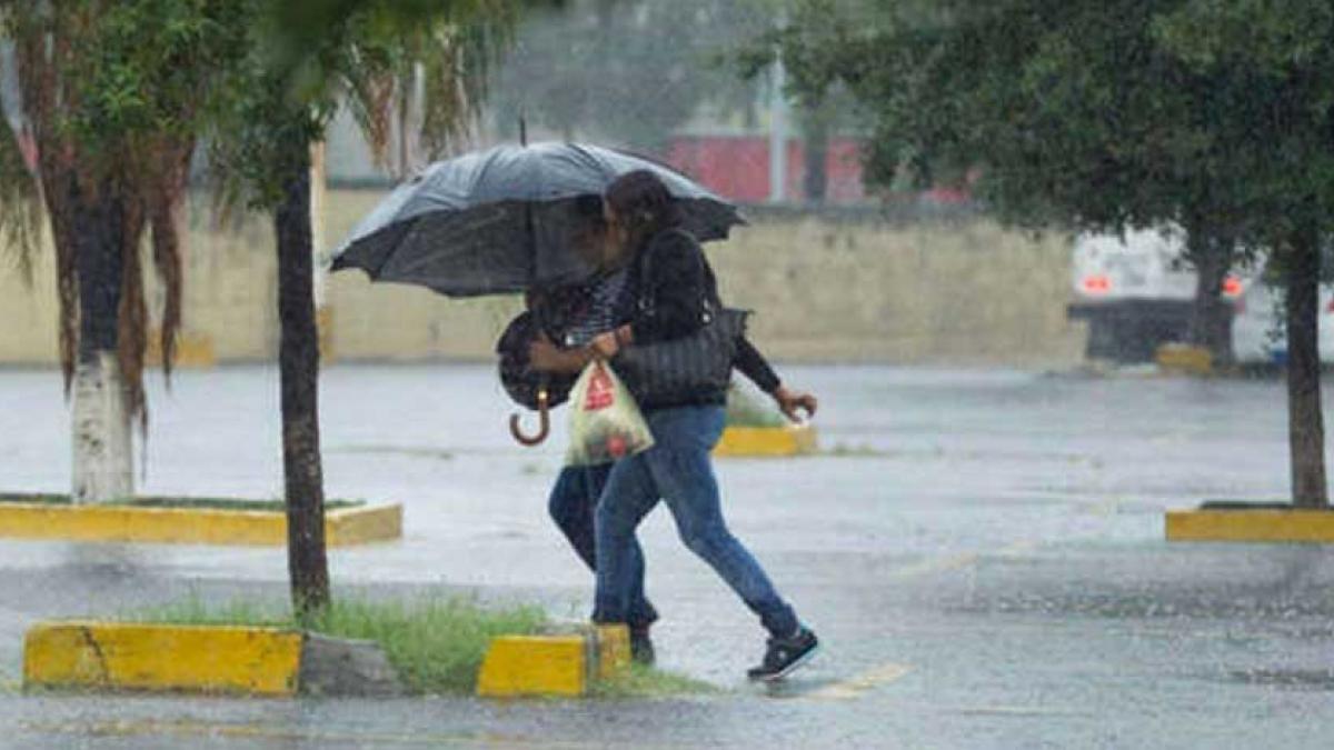 Activan alerta amarilla por fuertes lluvias en las 16 alcaldías de la Ciudad de México