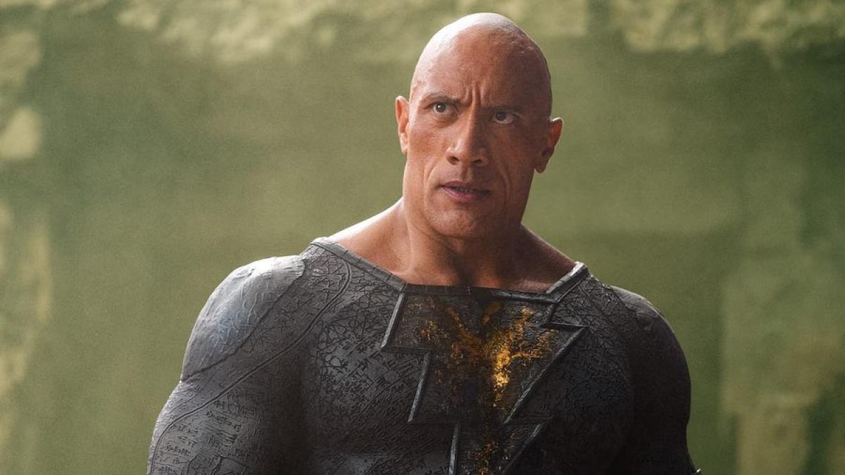 Dwayne Johnson se roba la Comic-Con de San Diego al aparecer como Black Adam (VIDEO)