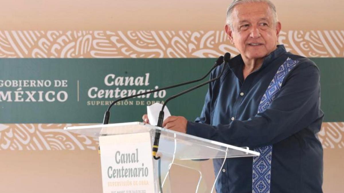 AMLO: Promete 100 mil hectáreas de riego y 2 mil km de tren de pasajeros antes de terminar mandato