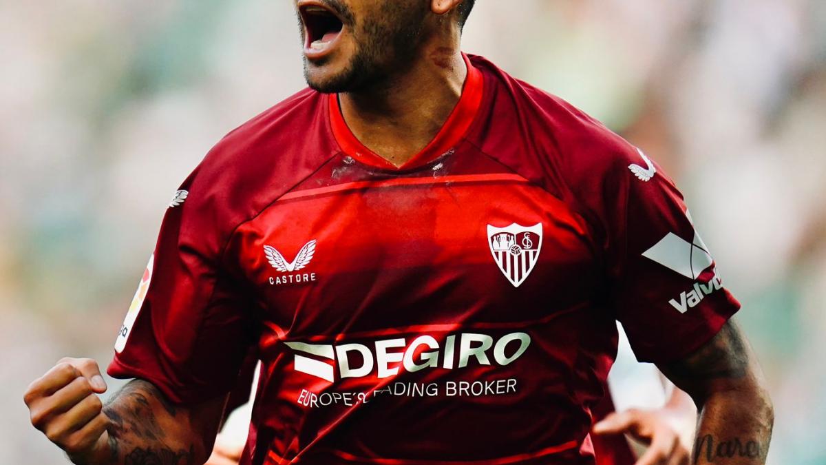 VIDEO: "Tecatito" Corona anota golazo en amistoso entre Sevilla y Sporting Lisboa