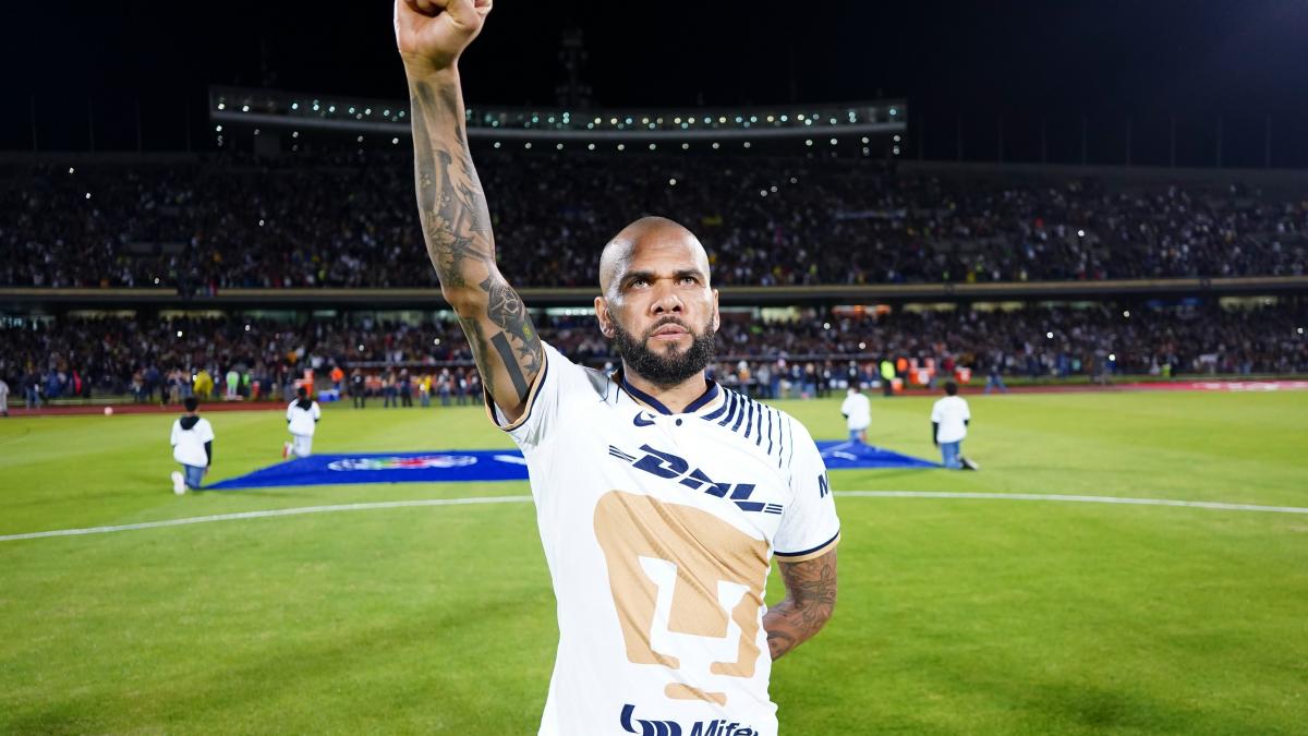 VIDEO: Así fue el esperado debut de Dani Alves con Pumas en la Liga MX