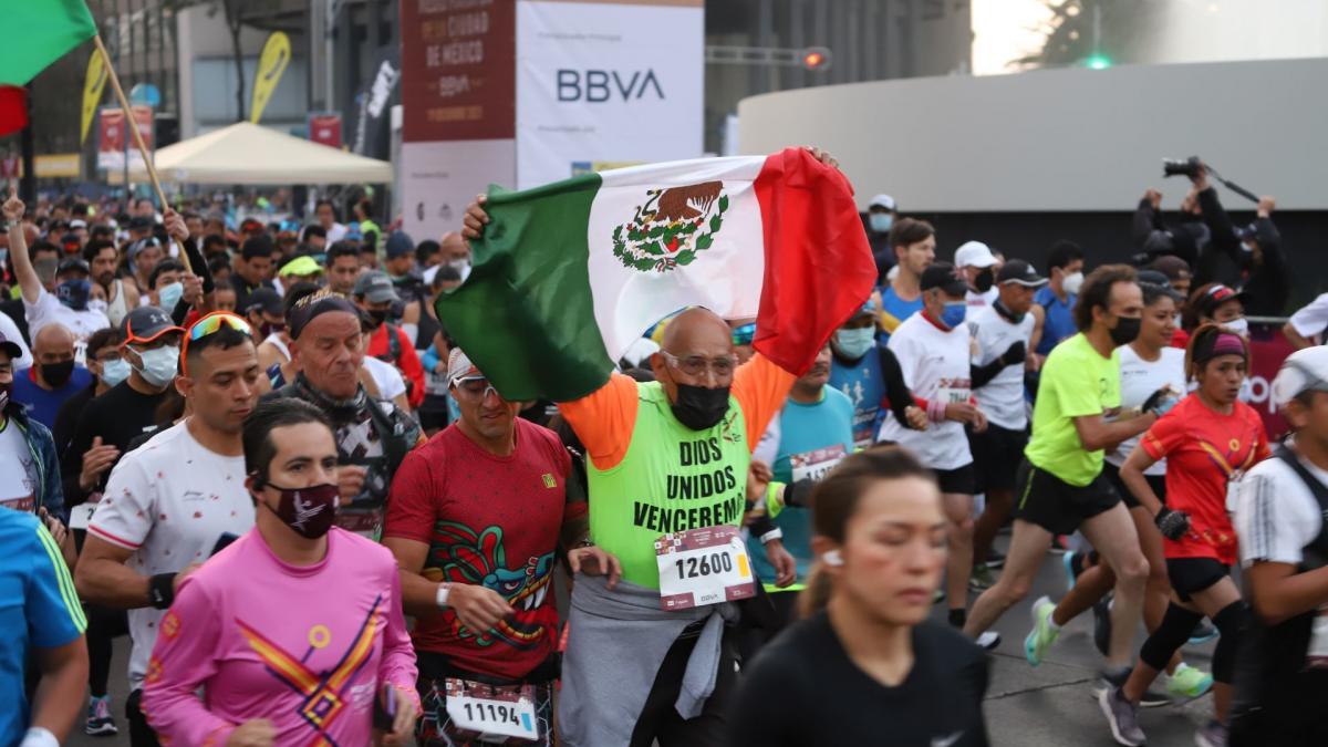 Metro anuncia horario especial por Medio Maratón de la CDMX ¡Toma precauciones!