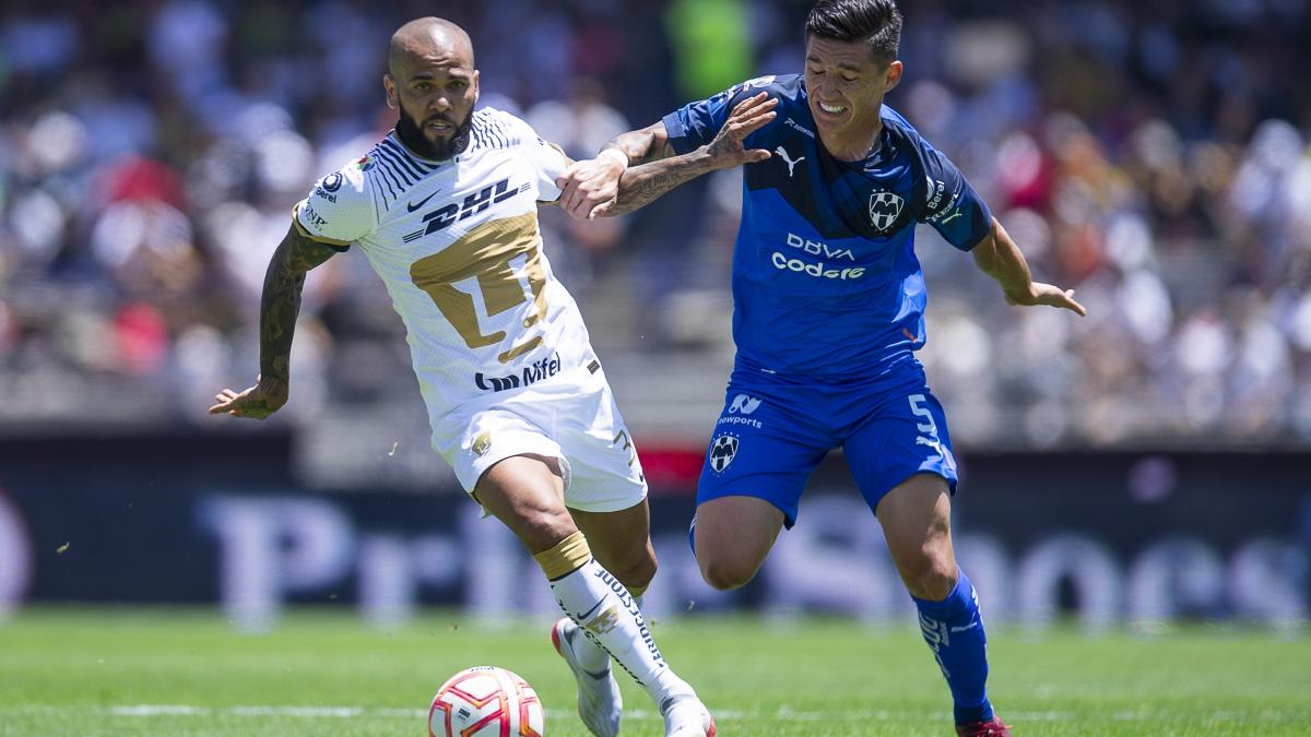 Pumas empata ante los Rayados; Alves es titular