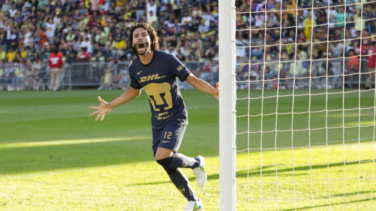 PUMAS: Fan español del "Chino" Huerta se queda con las ganas de verlo; rogaba por su playera (VIDEO)