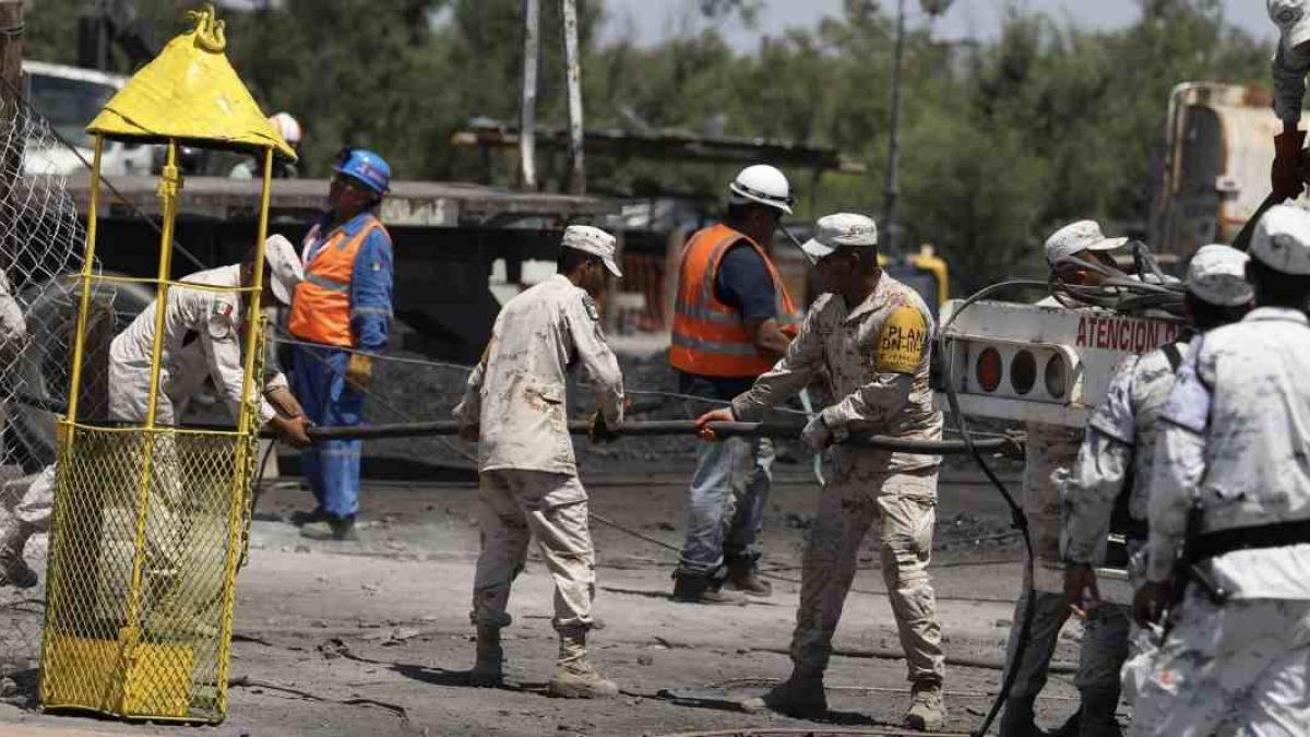 Gobierno adopta nuevo plan para rescatar a trabajadores atrapados en mina de Coahuila