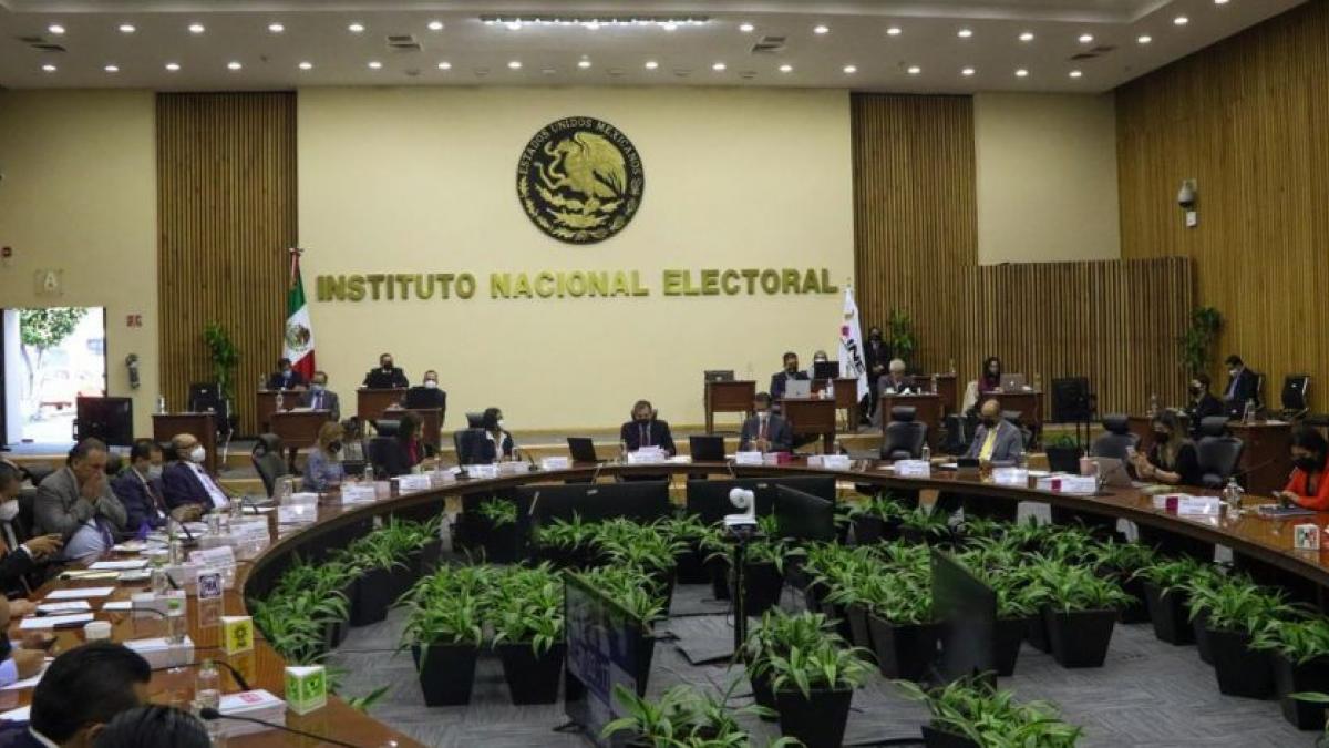 Remueve INE a tres consejeros electorales de Morelos