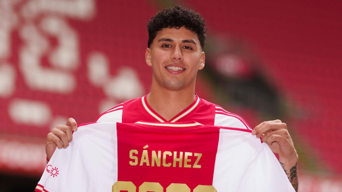 Jorge Sánchez se reencuentra con Edson Álvarez en el Ajax