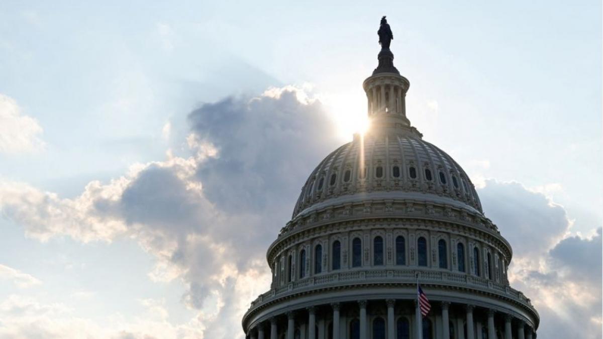 Senadores republicanos piden a Biden aplicar sanciones a México por no combatir cárteles