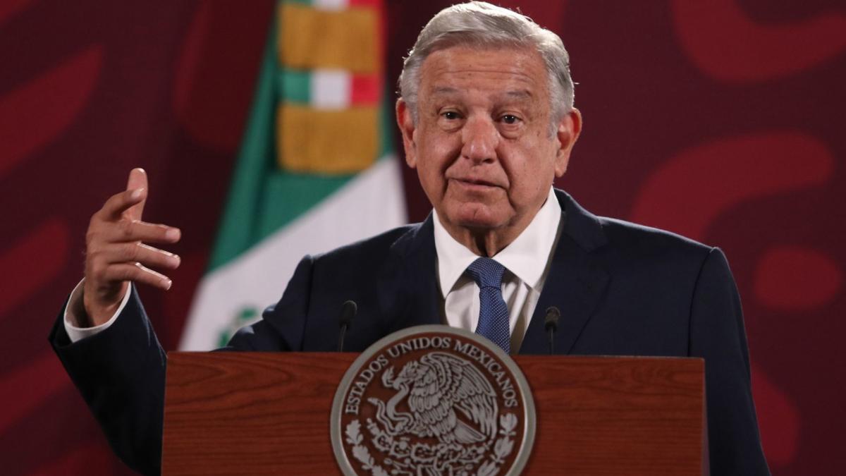 AMLO rechaza recortes a la educación; "se está invirtiendo mucho", dice