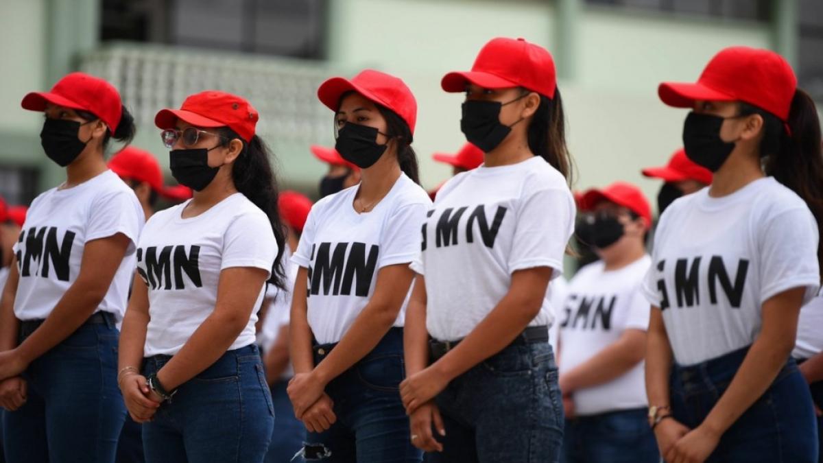 Diputados federales urgen a echar atrás iniciativa de servicio militar para mujeres