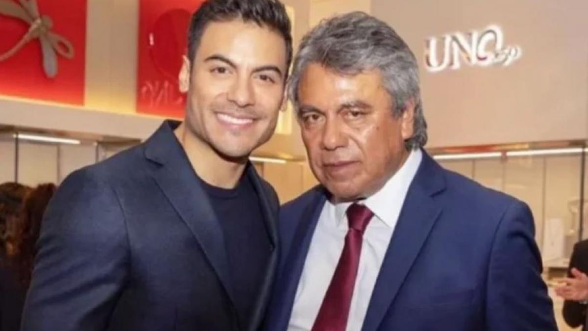 ¿Quién era y de qué murió el papá de Carlos Rivera?