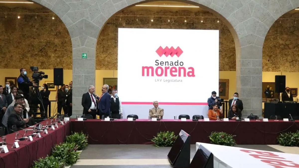 Desdén de secretarios de Estado a plenaria de Morena causa crisis en la bancada