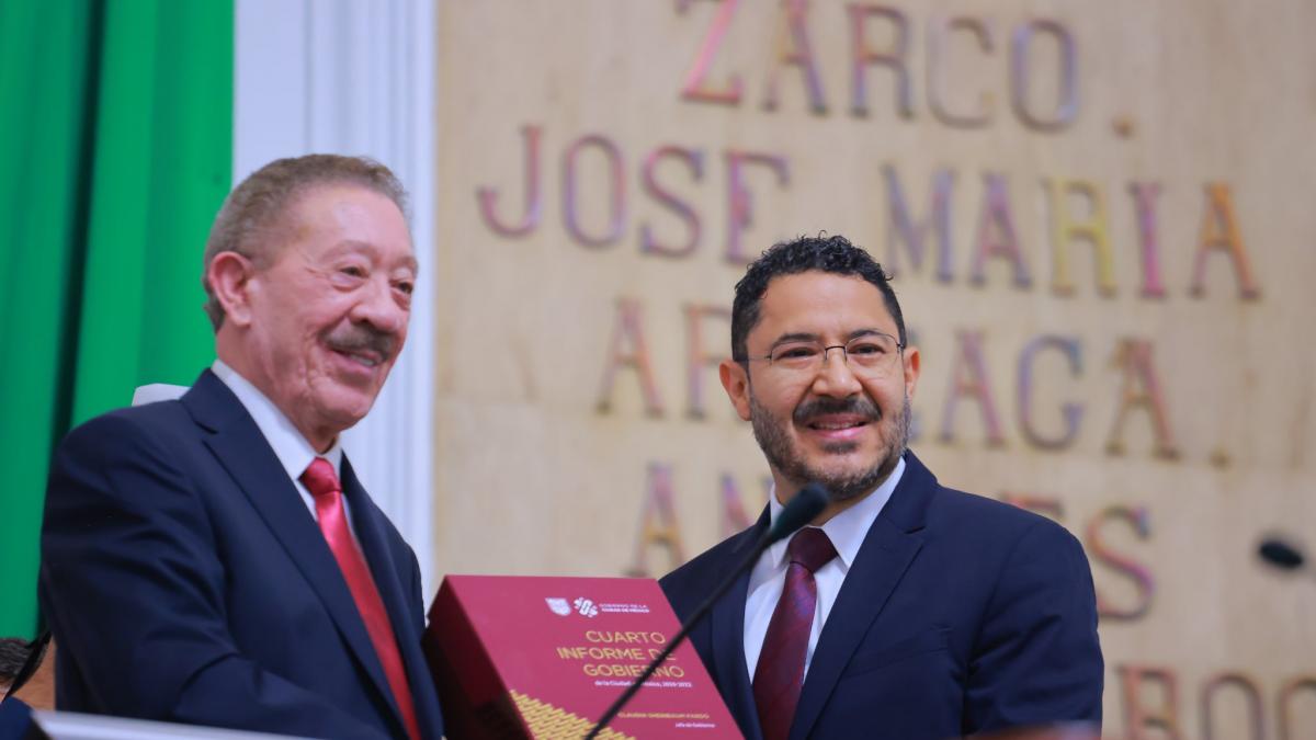 Martí Batres entrega Cuarto Informe de Claudia Sheinbaum ante el Congreso de la CDMX