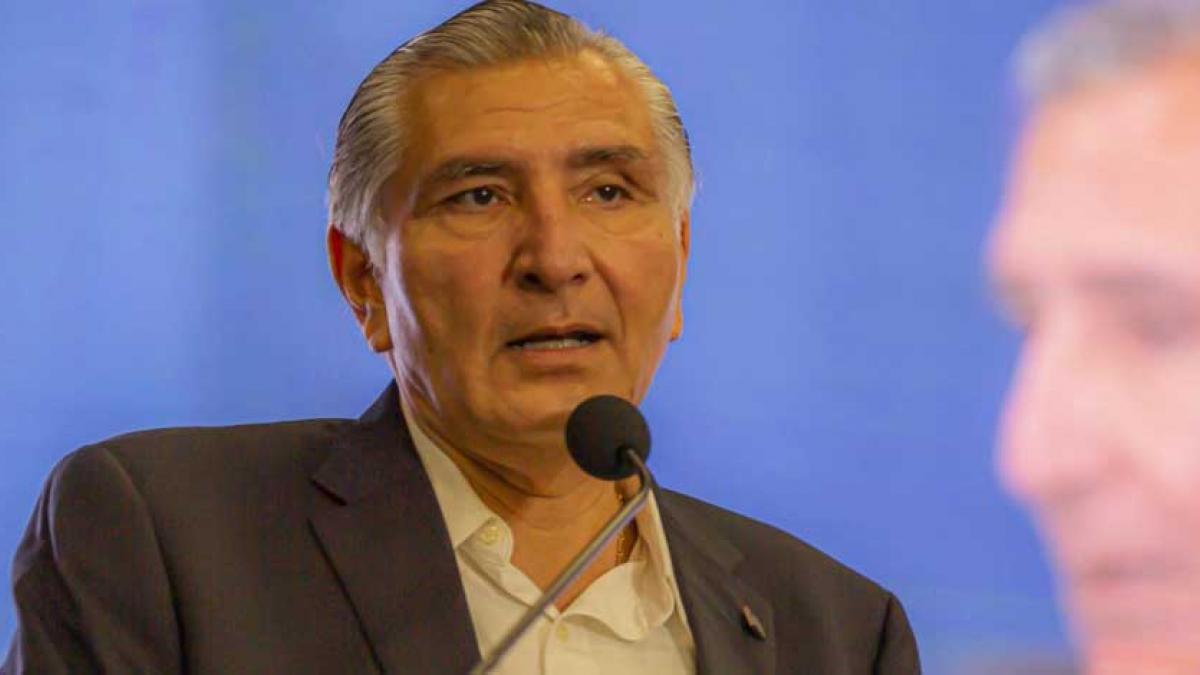 Adán Augusto afirma que no tiene candidato a la gubernatura de Puebla; "yo no pongo, ni quito", dice