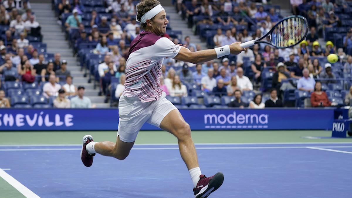 Ruud vence a Berrettini y sigue en el US Open