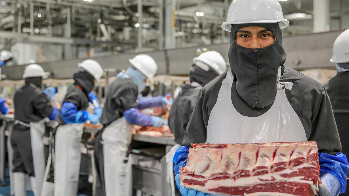 Si llega carne contaminada a México será responsabilidad de empresarios, advierte AMLO