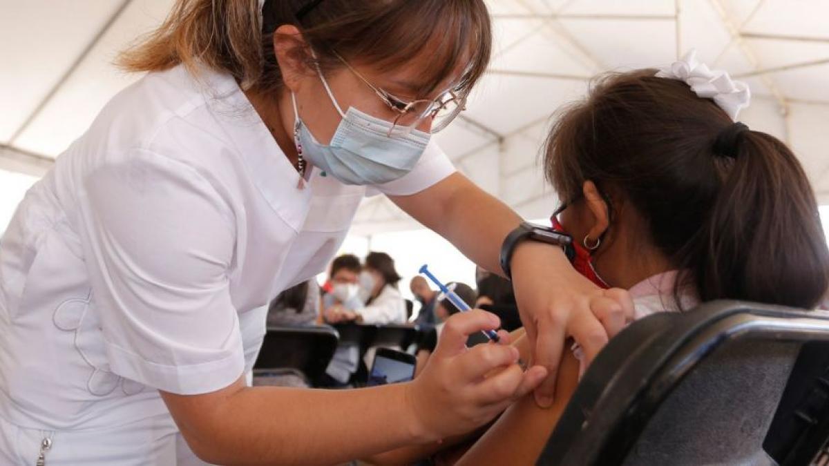 Vacunación contra COVID-19 para niñas y niños de 5 años arranca este lunes en CDMX