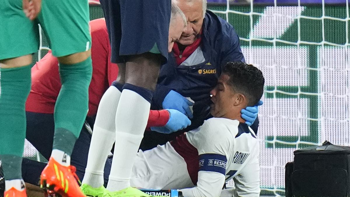 VIDEO: Cristiano Ronaldo sufre escalofriante golpe en el rostro en juego de la UEFA Nations League