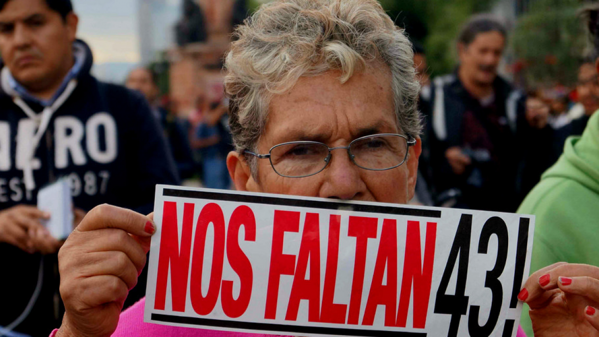 Caso Ayotzinapa: FGR cancela 21 órdenes de aprehensión contra servidores públicos