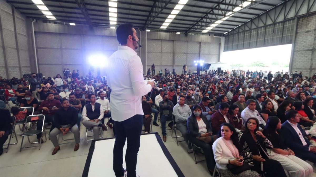 Presenta diputado José Antonio López Ruiz informe legislativo