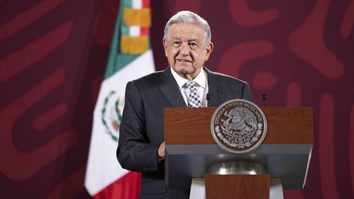 AMLO reconoce que hay “muchas presiones” en 4T