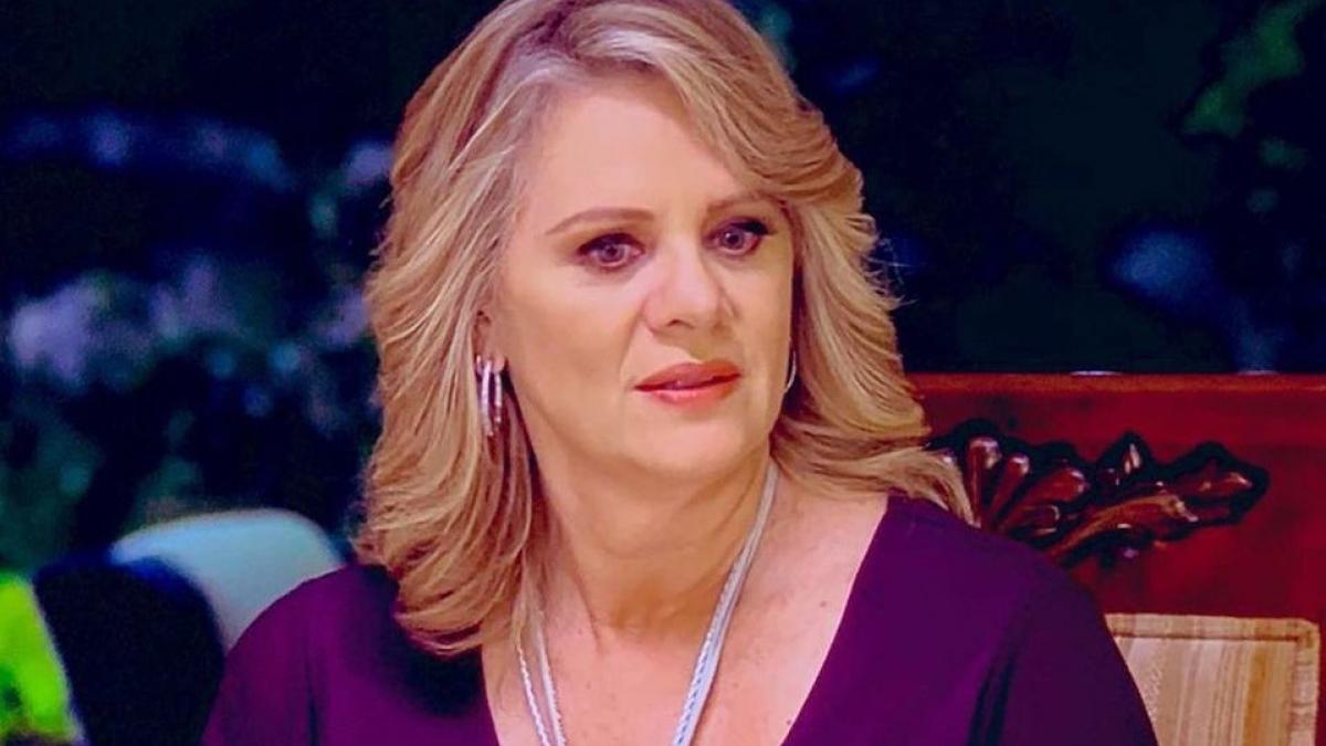 Erika Buenfil afirma que ve fantasmas y que uno vive en su casa: "Si huelen feo no son buenos"