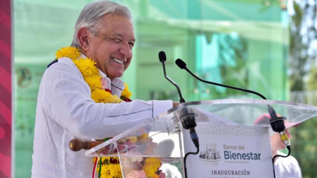 Aunque “estoy chocheando” terminaré la transformación de México, asegura AMLO