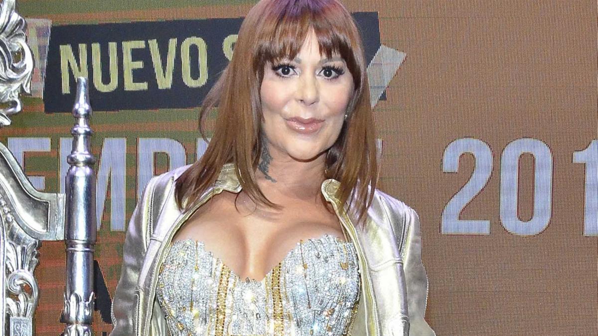 ¿Cíborg? Alejandra Guzmán presume su prótesis de cadera: "Todo en su lugar" (FOTO)